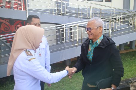 PEMPROV. KALBAR SAMBUT KEDATANGAN KOMISI II DPR RI